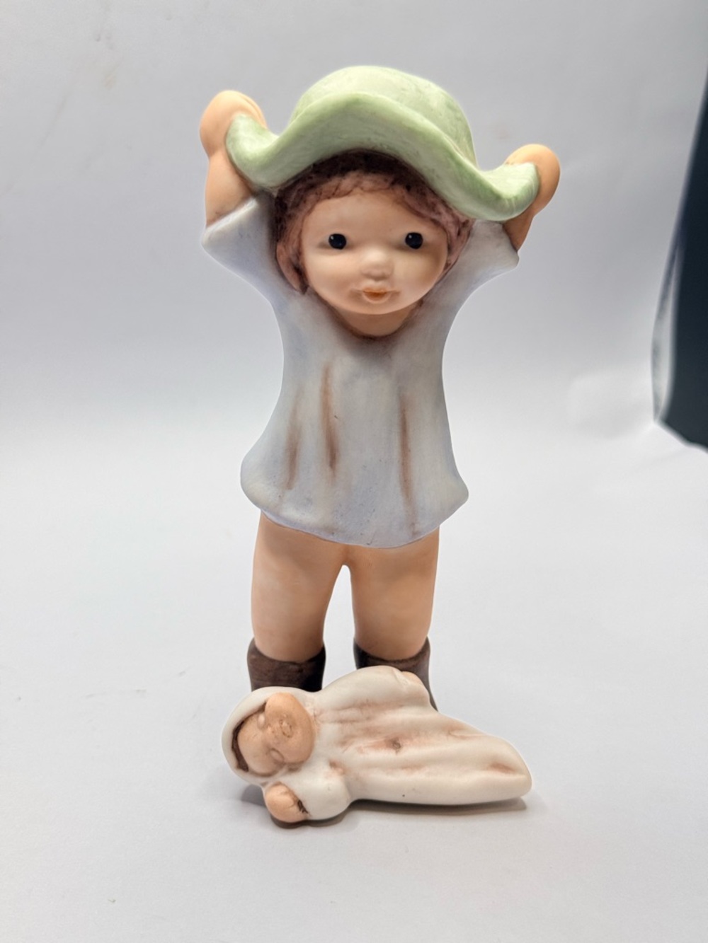 Vintage Goebel Figurine 1992 Limpke Child w Hat Germany Collectible